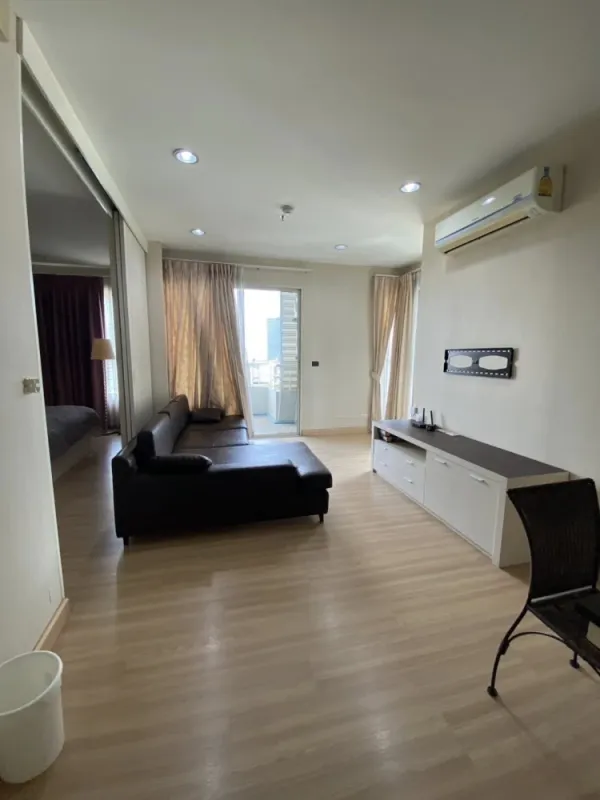 ขาย ให้เช่า The LightHouse Sathorn -Charoennakorn ห้องพร้อมอยู่ ครบจบที่นี่ มาจองด่วน อย่าพลาด