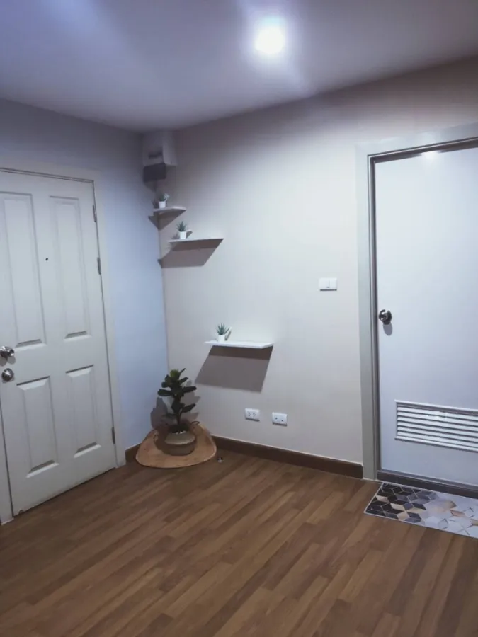 For rent, Regent Home 25 Tiwanon, nice room, affordable price, everything is finished here. Let me tell you that you shouldn't miss it in every respec