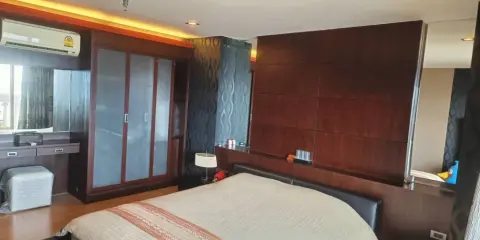 ให้เช่า!! สเตท ทาวเวอร์ คอนโดมิเนียม ชั้น 39 ห้องสวย เฟอร์นิเจอร์ครบครัน พร้อมเข้าอยู่ รีบจองด่วน!!