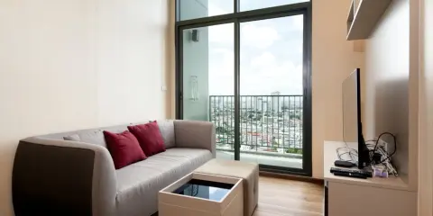 ขาย/ให้เช่า TEAL Sathorn-Taksin ห้องพร้อมอยู่ เฟอ์พร้อม มาแต่ต้วเข้าอยู่ได้เลย!!!