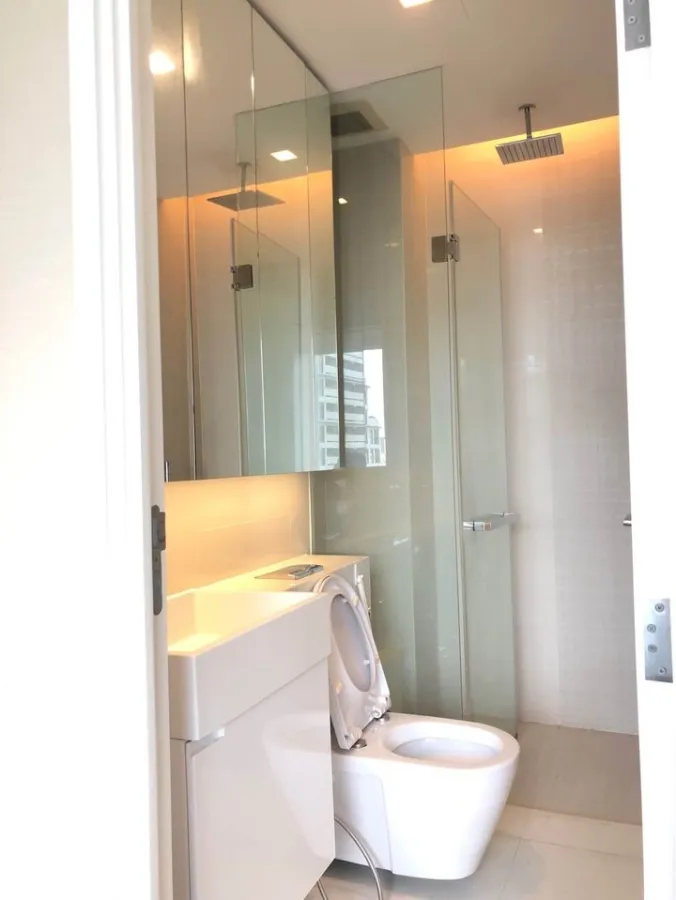 For sale: The Saint Residences, 8th floor, swimming pool view, no tall buildings blocking the view. Interested in owning one? Hurry and reserve now! U
