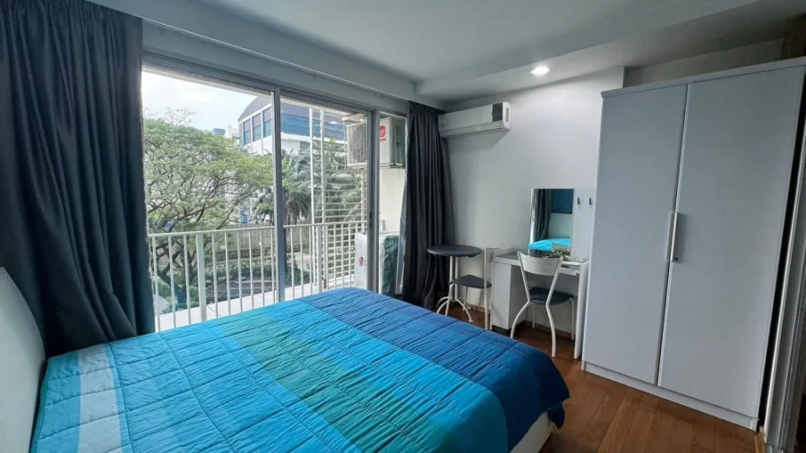 Condo for sale or rent, The Line Phahonyothin Park, south side, decorated in tone-controlled tones, very livable. Don't wait.