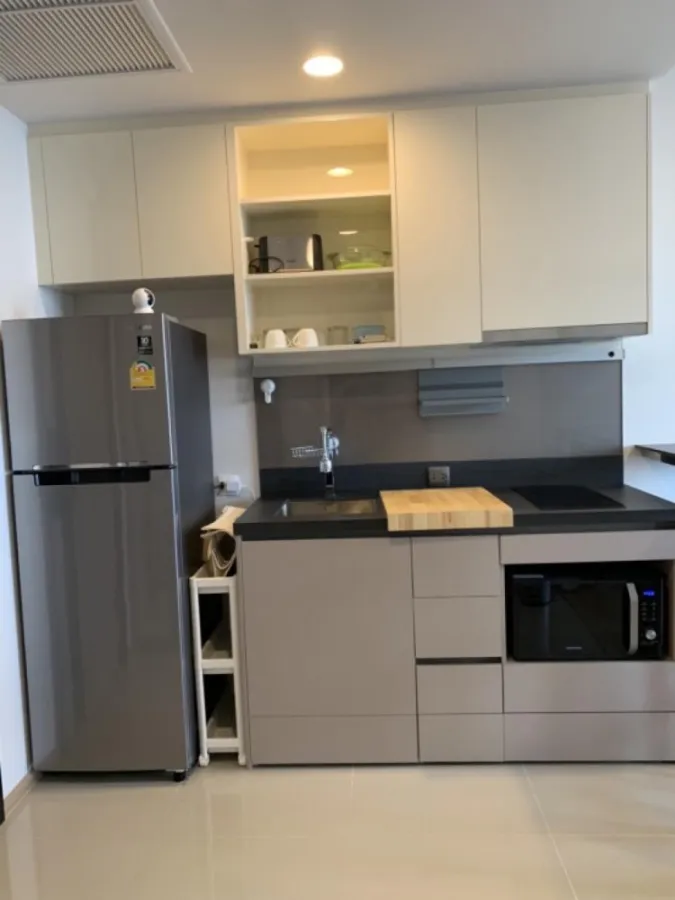 For rent, Oka House, Sukhumvit 36, south, river curve view, beautiful room, brand new, don't miss it.