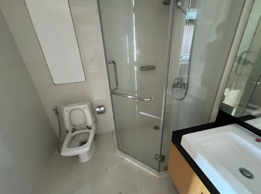 ขาย คอนโด ฟูลเลอตัน สุขุมวิท ชั้นสูง วิวดี ห้องไม่มีเฟอร์นิเจอร์ ทำเลดี เดินทางสะดวกสบาย