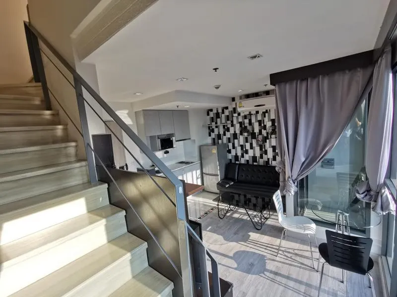 คอนโดขาย ให้เช่า Ideo Mobi Rama 9 Duplex 2ชั้น ชั้นบนสุด วิวสวยมาก ติดวอลทั้งห้อง จองด่วนไม่อยากให้พลาด