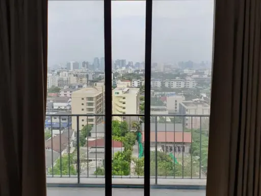 ขาย คอนโด อิสระ ลาดพร้าว ห้องสตูดิโอ วิวสวยโล่งโปร่งสบายตา ห้องกว้างขวางน่าอยู่ ห้ามพลาดนะ จองเลย