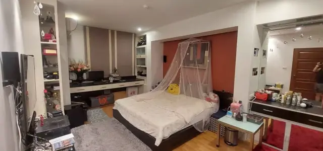 ขาย klangkrung resort ratcha 7 ห้องกว้างพื้นที่ใช้สอยเยอะ เฟอร์นิเจอร์บิ้วอินอย่างดี มีWalk-in Closet จองเลย images