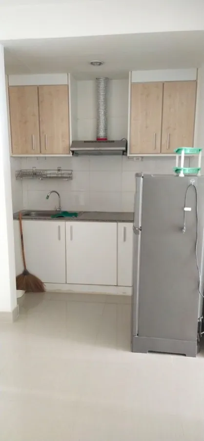 Urgent for rent !! The Iris Condo Rama 9-Srinakarin, good location, convenient transportation, near shopping centers, do not miss !!