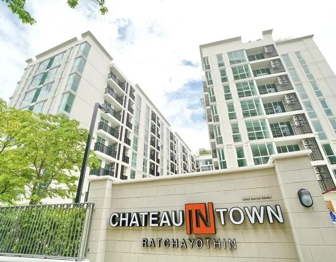 ให้เช่า Chateau In Town Ratchayothin 1 ห้องนอน 1 ห้องน้ำ เฟอร์นิเจอร์ครบครัน หิ้วกระเป๋าเข้าอยู่ได้เลยจ้า