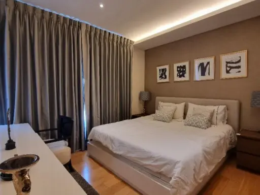 For rent, H Condo Sukhumvit 43, 11th floor, city view, 2 bedrooms, fully furnished, ready to move in. Book now. Hurry up.