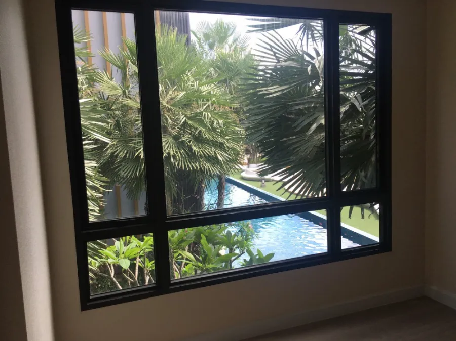 For Sale Metro Luxe Riverfront Rattanathibet, 2 bedrooms, pool view and river view, great view, book now, don't wait.