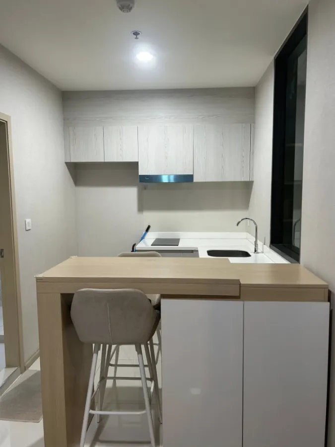 Life Pinklao condo for sale, spacious room, ready to move in, just bring your bags and come. Hurry and reserve now before it's too late.