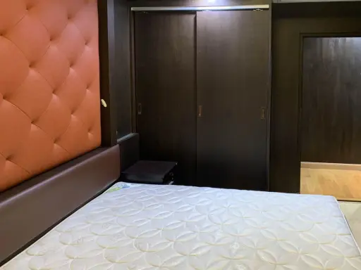 Condo for sale/rent Supalai River Place, high floor, beautiful view, next to the Chao Phraya River, good location, don't miss it!!