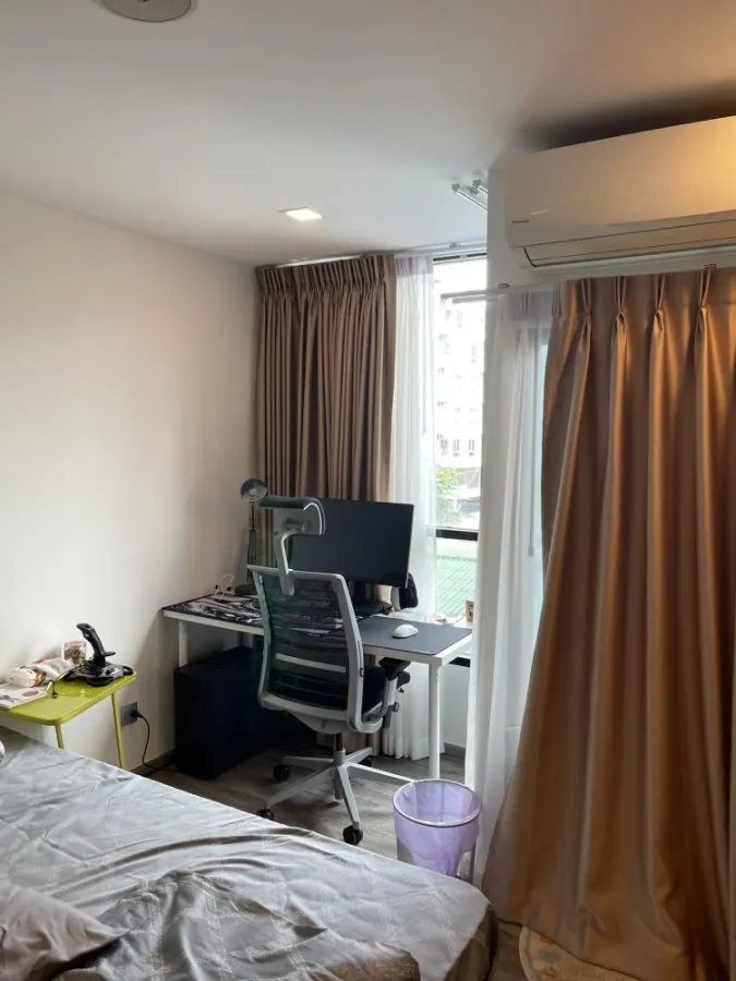 ขายคอนโด Brown Condo พหล 67 ห้องกั้นเป็นสัดส่วน ชั้น 4 วิวสระ พร้อมราคาสุดคุ้ม จองเลยจ้า