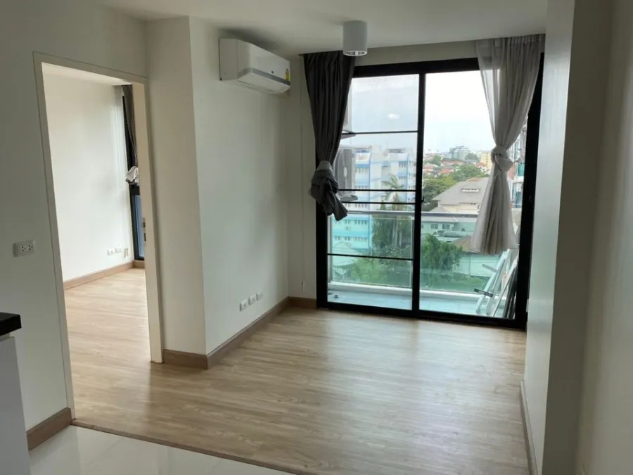ขาย ให้เช่า ชาโตว์ อินทาวน์ พหลโยธิน 32 ชั้น 8 วิวไม่บล็อค 1 ห้องนอน ราคาพิเศษ พลาดแล้วจะเสียใจจ้า