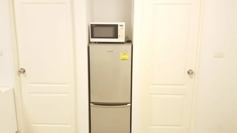 For ren summer garden, large room size 32 sqm., super wide, fully furnished, ready to move in. Miss it and you will regret it.