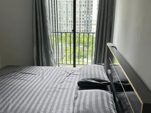 For rent, The Parkland Petchkasem 56, well decorated with furniture. The bed was comfortable. Don't miss a lot