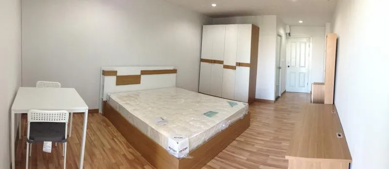 Condo for rent, Regent Home 14, Sukhumvit 93, swimming pool view, east, the room is not in a hurry!