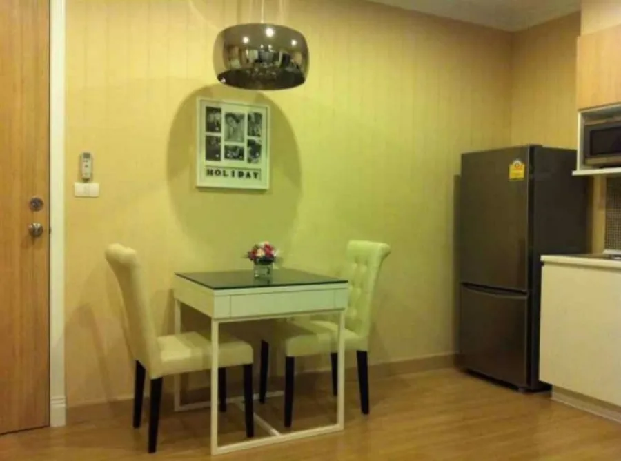Condo for rent, The Parkland Srinakarin, good location, near shopping centers Don't be late, book now!!