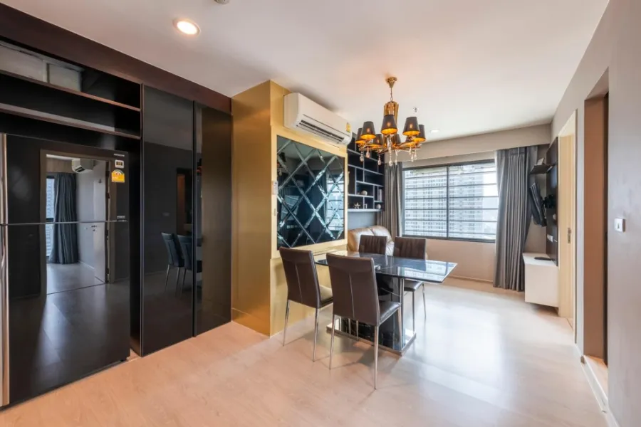 Condo for rent, Rhythm Asoke 2, nice decorated room. Complete facilities Just come and move in. Don't wait.