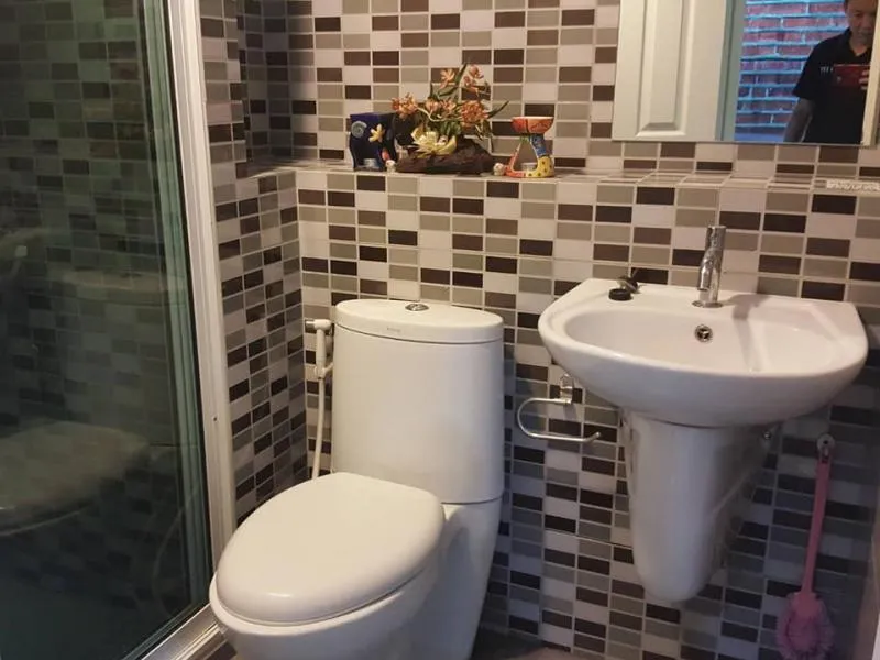 ขาย D-condo rattanathibet ห้องเงียบสงบ ข้างหลังติดสวน ห้องสวยตกแต่งใหม่ ติด wallpaperสวยๆ รีบเลย