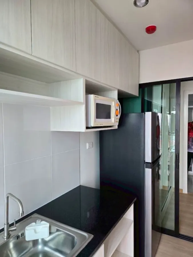 For sale or rent: Terra Residence, 18th floor. A lovely unit, fully furnished. Book now!