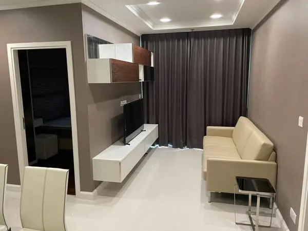 ให้เช่า The Metropolis 2 ห้องนอน 1 ห้องน้ำ เฟอร์+เครื่องใช้ไฟฟ้าครบ ชั้นสูง วิวเมือง โล่ง รีบย้าย