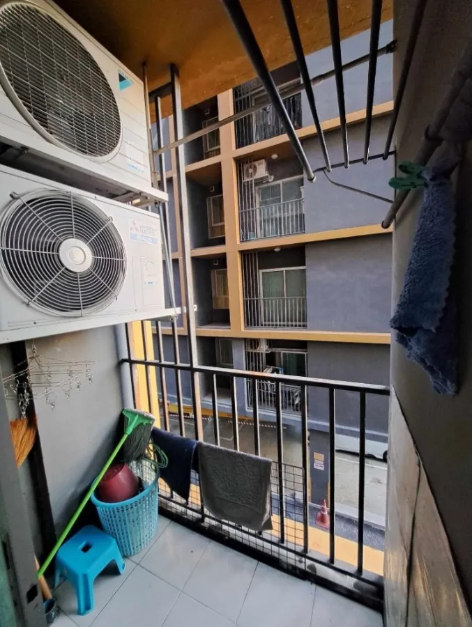 For rent Condo U Hua Mak Station, spacious room, good wallpaper, great price, must hurry to reserve.