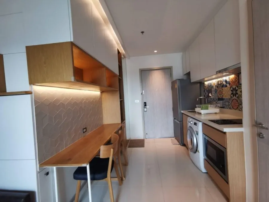 ขายคอนโด Rhythm Sukhumvit 36-38 ห้องแต่งพร้อมอยู่ Built in เน้นตู้เก็บของ ครบจบที่นี่ จองเลย