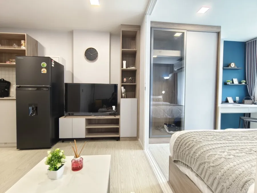 For rent, Cave Town Island, 5th floor, pool view, beautiful room, very nicely decorated. If interested, hurry and reserve now. Don't miss it.
