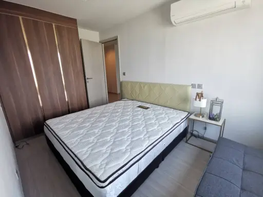 For rent Life Ladprao, high floor, open view, large bed Plus an adjustable sofa Well, like this, you have to make a reservation. images