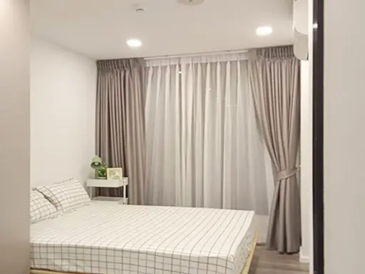 Urgent sale!! Condo Atmoz Ratchada-Huay Kwang, 4th floor, Building A, pool view. Fully furnished, don't miss it!!