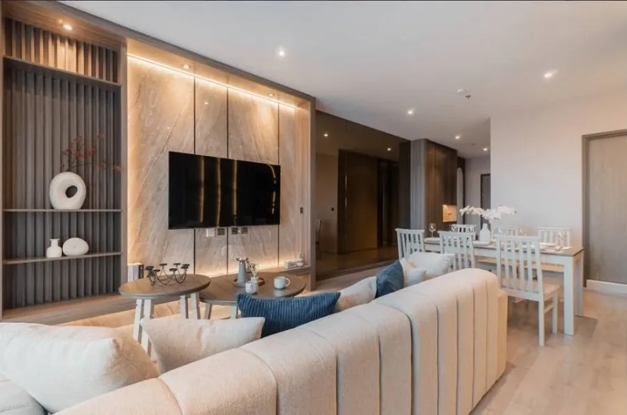 For rent: Rhythm Ekkamai Estate, 2 bedrooms, spacious living area, stunning decor. What are you waiting for?