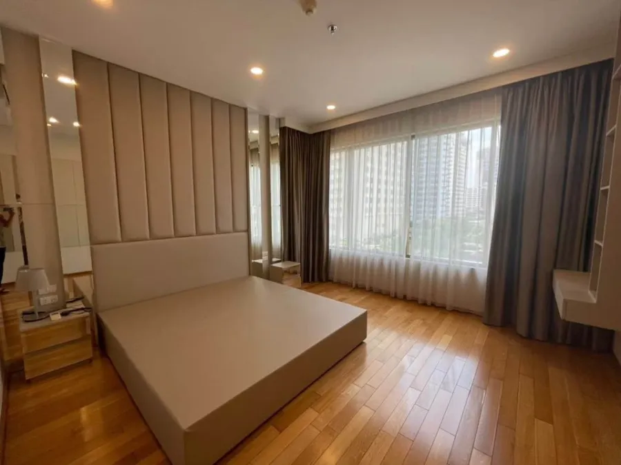 ขาย The Emporio Place 3 ห้องนอน 3 ห้องน้ำ มีอ่างอาบน้ำส่วนตัวสุดๆ วิวสวน จองเลย