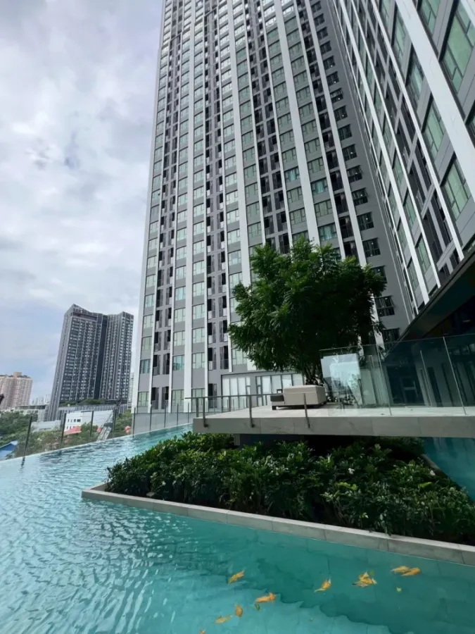 For rent, Aspire Sukhumvit - Rama 4, river view.