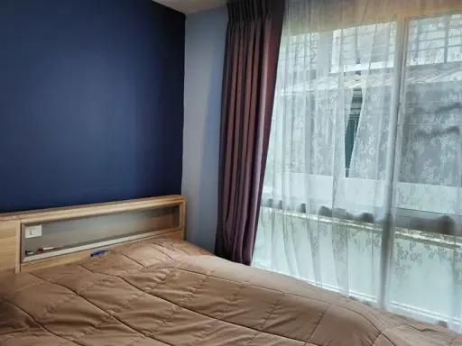 For rent: The Niche ID Seri Thai, blue-navy tone room, beautiful and comfortable to the eyes, complete facilities, don't miss it.