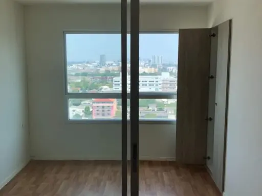 For sale: Lumpini Park Phetkasem 98, beautiful city view, airy, spacious, very clean room. Can you not book it?