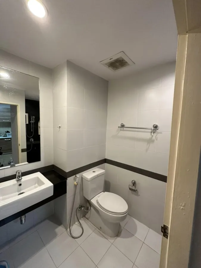 For rent, A Space Sukhumvit 77, 8th floor, beautiful view, fully furnished, ready to move in. Book now, don't miss it.