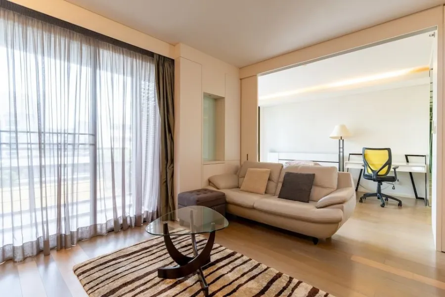 For sale: Sukhumvit 61 Mode, bright and airy room, lots of usable space, simply decorated but complete, hurry and reserve now.