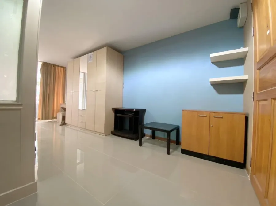 Condo Ratchada City 18 rooms ready to move in fully furnished Full facilities, book now.
