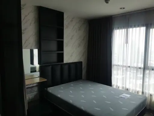 ขายด่วนๆ The Base Park West ห้องกั้นแยกเป็นสัดส่วน แบ่งโซนลงตัว ครบจบที่เดียว รีบมาจองเลย