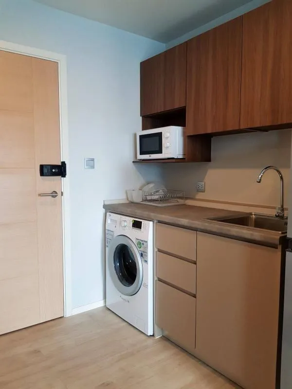 ให้เช่า Kave condo ม.กรุงเทพ ตึก C ชั้น 3 ตำแหน่งดี ไม่ติดลิฟต์ ห้องแต่งแบบเรียบหรู สนใจรีบเลย