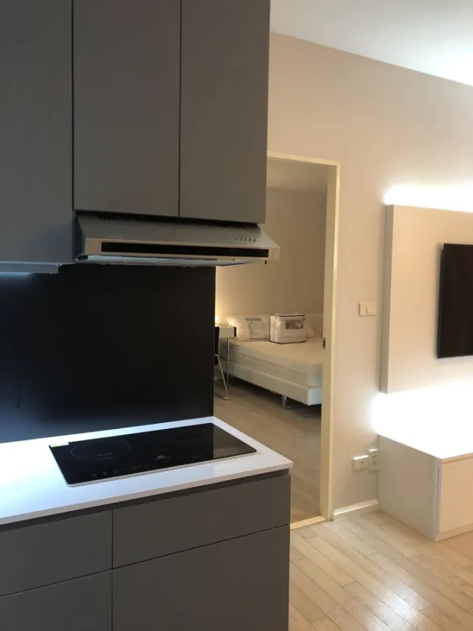 For sale/rent Noble Solo, large room, city view, no buildings blocking, very comfortable, room with breeze all year round, interested in owning, reser